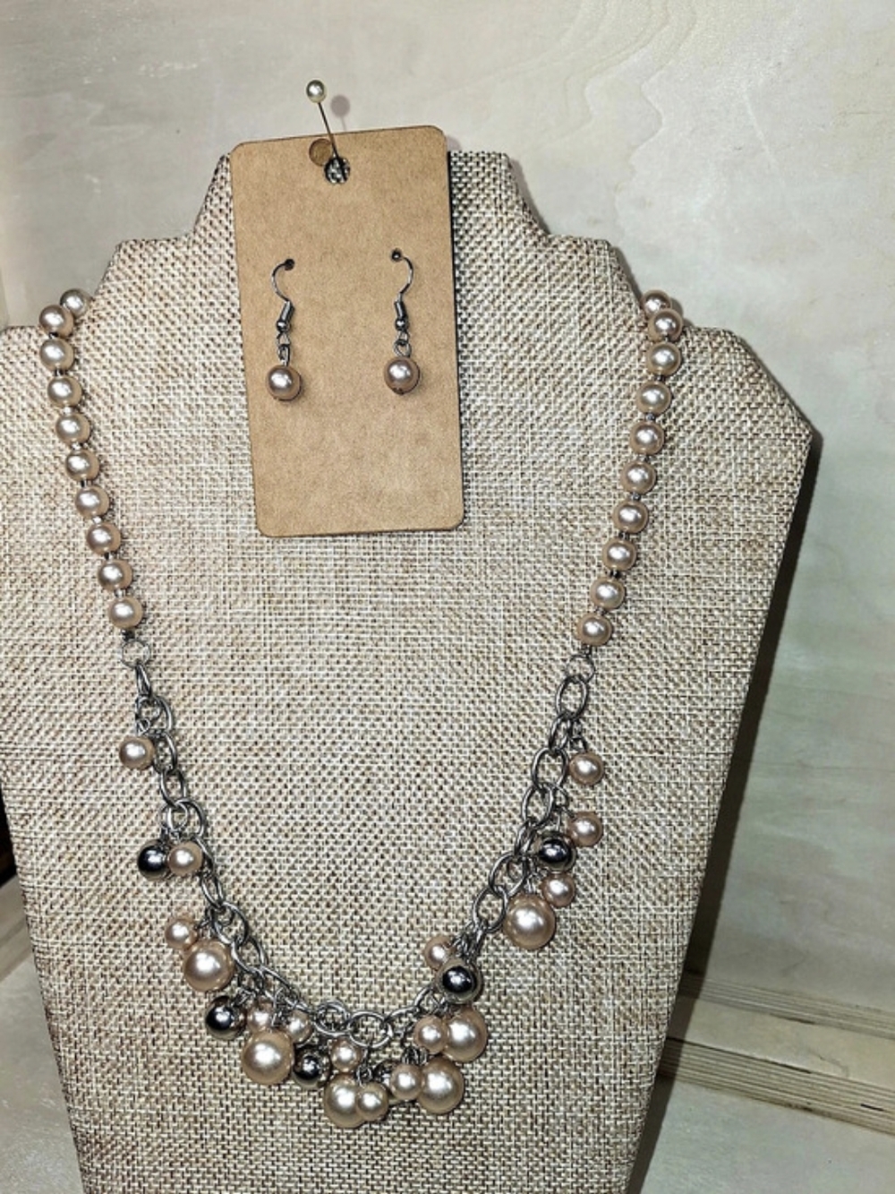 Champagne & Gray Beaded Necklace Earring Set Like New